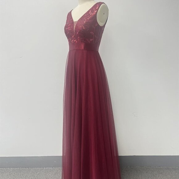 Elegant Sleeveless Double V-Neck - Picture 4 of 6